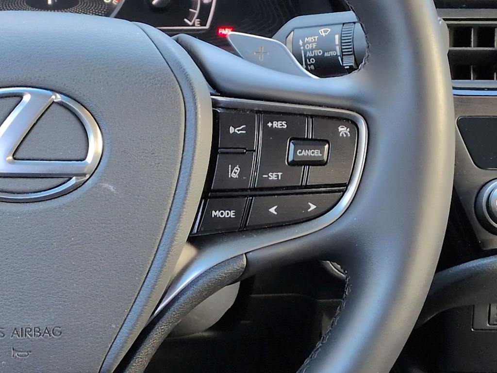 Thumbnail: 2025 Lexus ES - 34