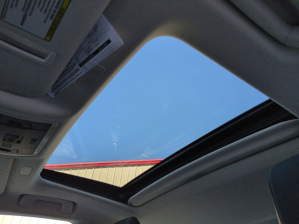 Thumbnail: 2025 Lexus ES - 29