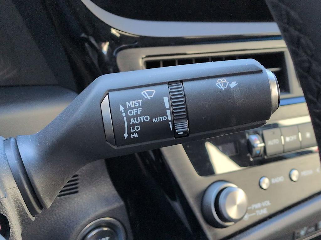 Thumbnail: 2025 Lexus ES - 17