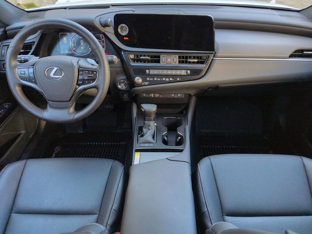 Thumbnail: 2025 Lexus ES - 10