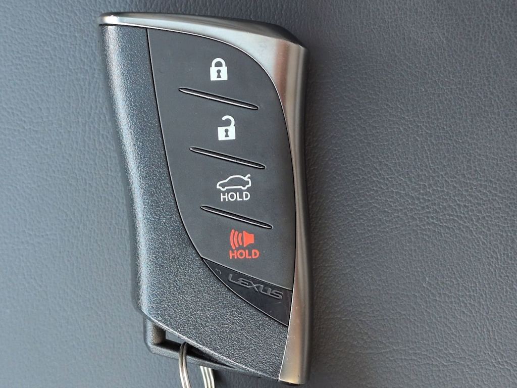 Thumbnail: 2025 Lexus ES - 20