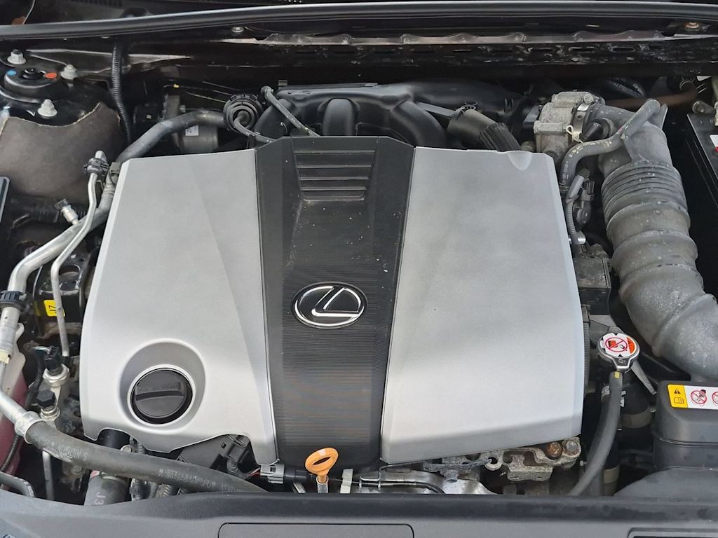 Thumbnail: 2021 Lexus ES - 8