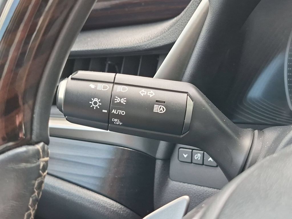 Thumbnail: 2021 Lexus ES - 35