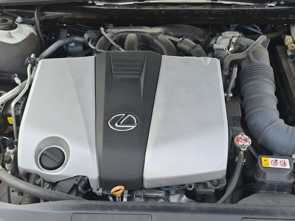 Thumbnail: 2021 Lexus ES - 9