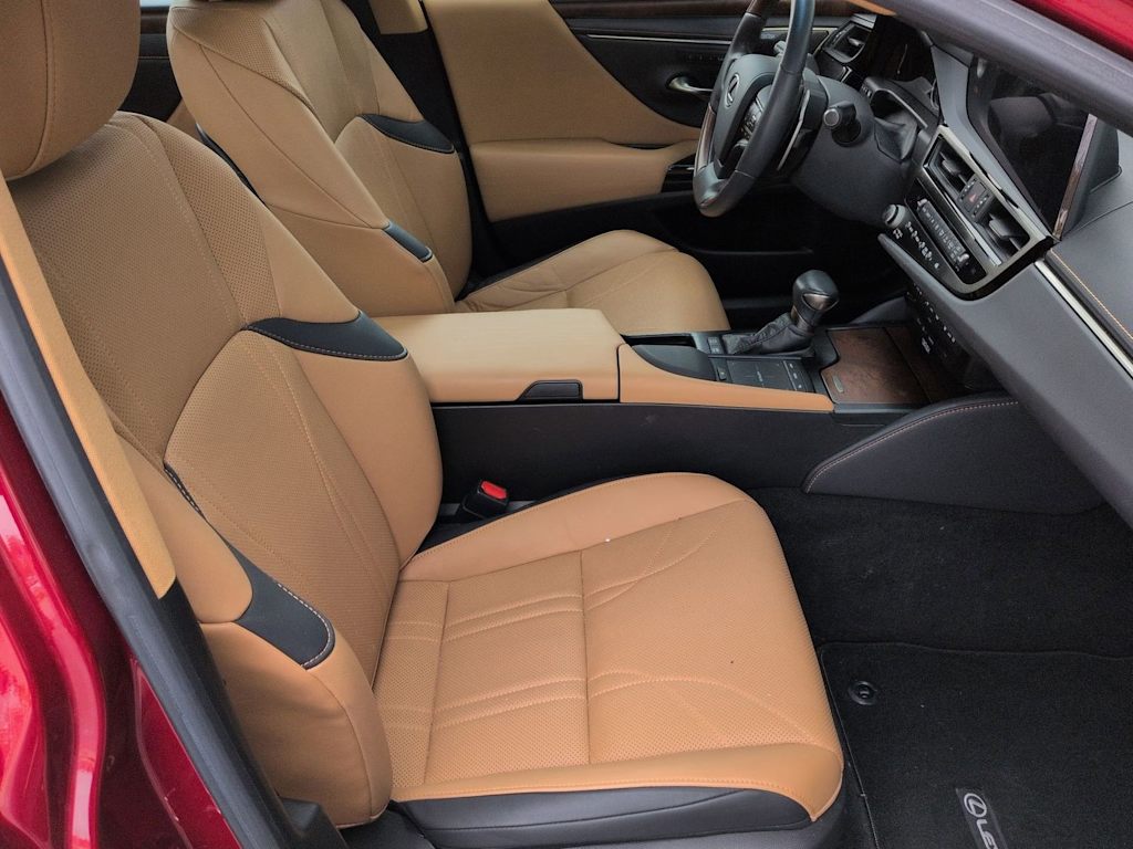 Thumbnail: 2022 Lexus ES - 12