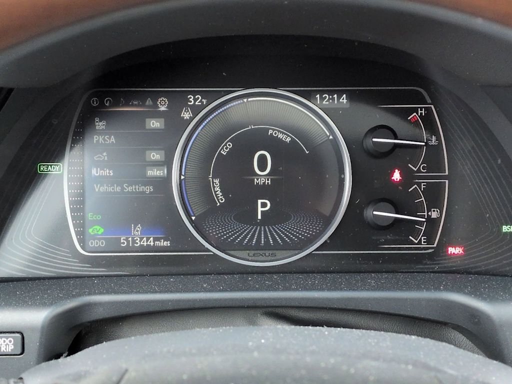 Thumbnail: 2022 Lexus ES - 18