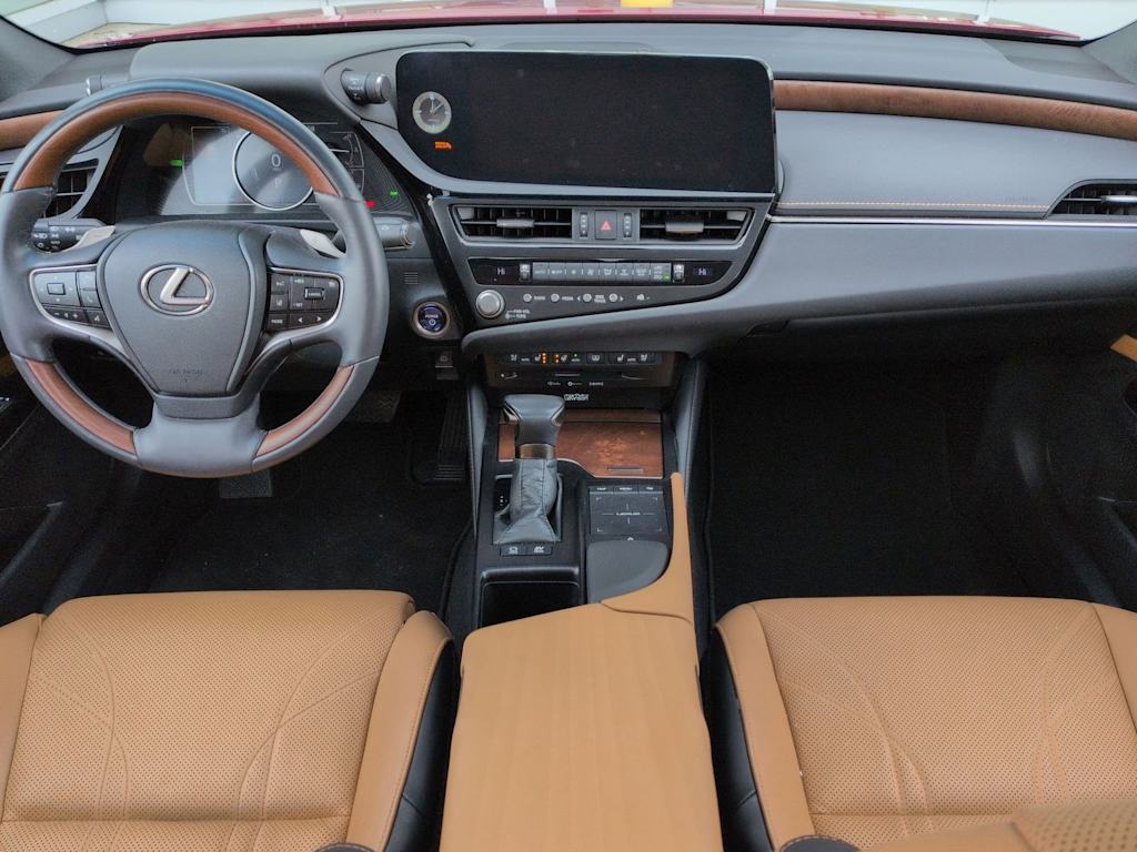 Thumbnail: 2022 Lexus ES - 10