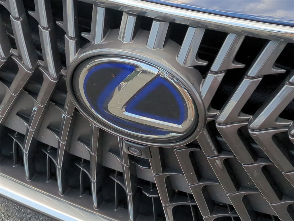 Thumbnail: 2022 Lexus ES - 8