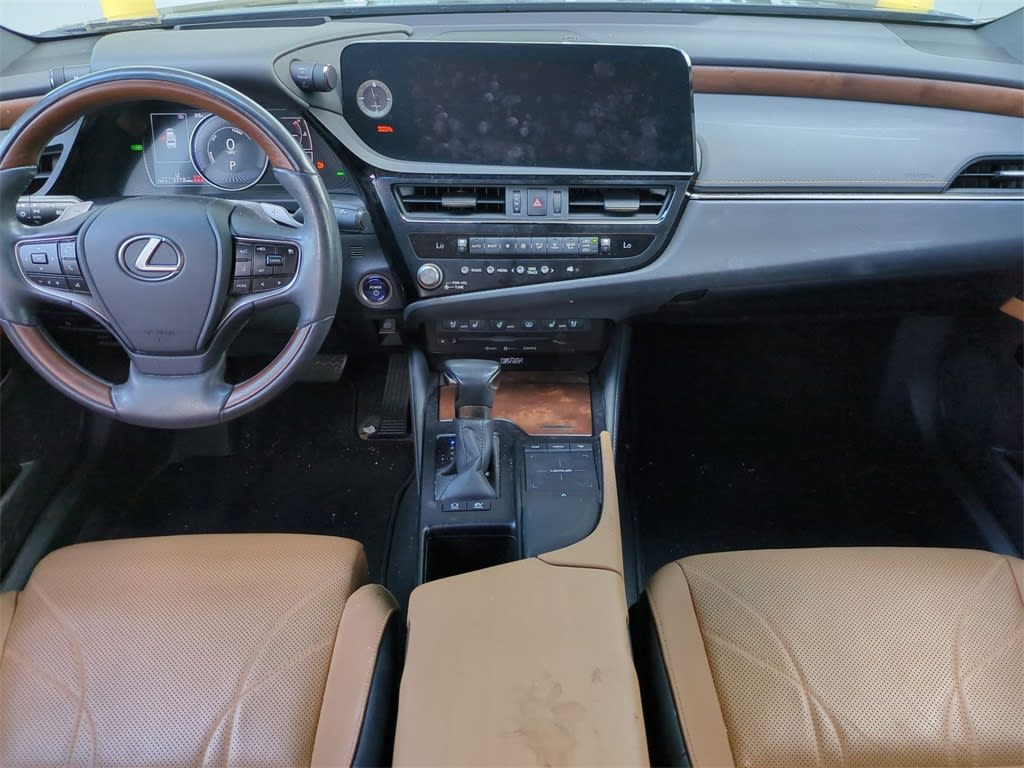 Thumbnail: 2022 Lexus ES - 9