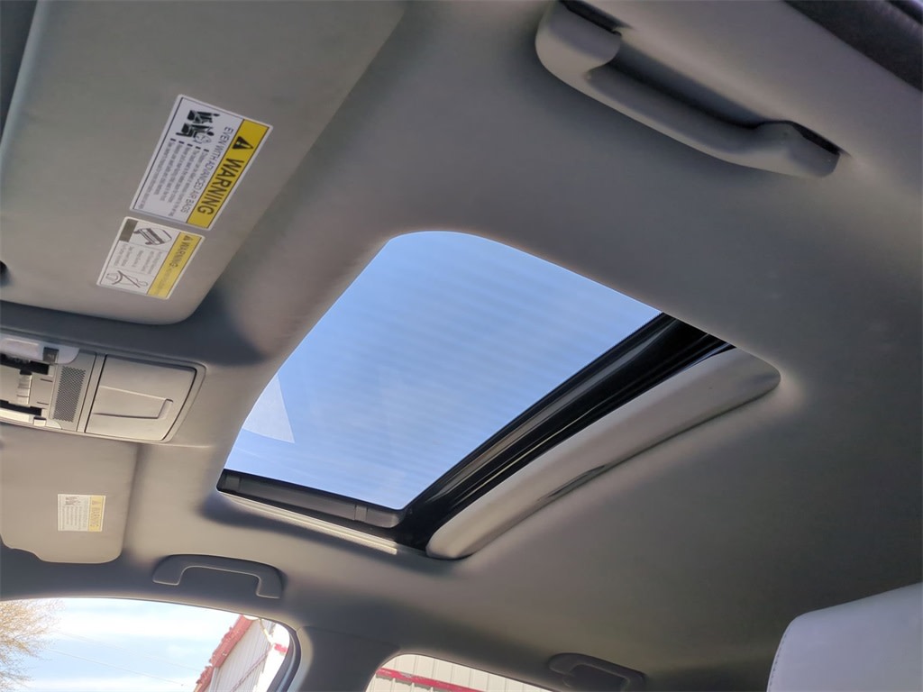 2017 Acura MDX Base 28