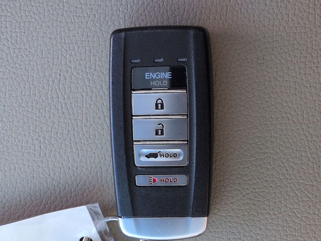 Thumbnail: 2017 Acura MDX - 19