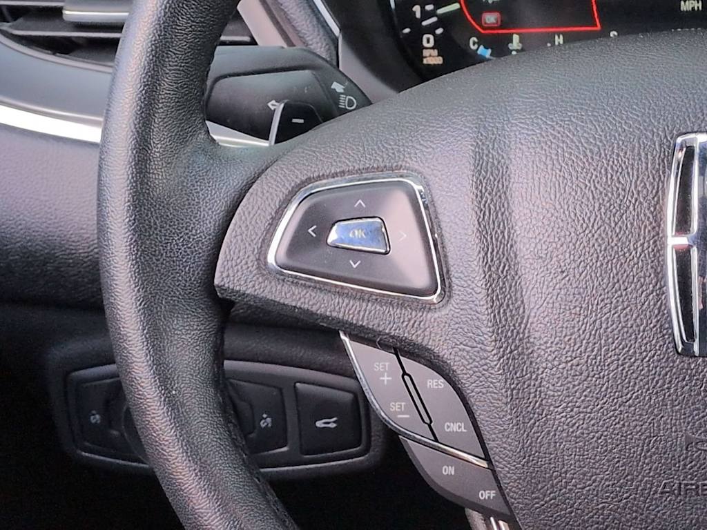 Thumbnail: 2019 Lincoln MKC - 30