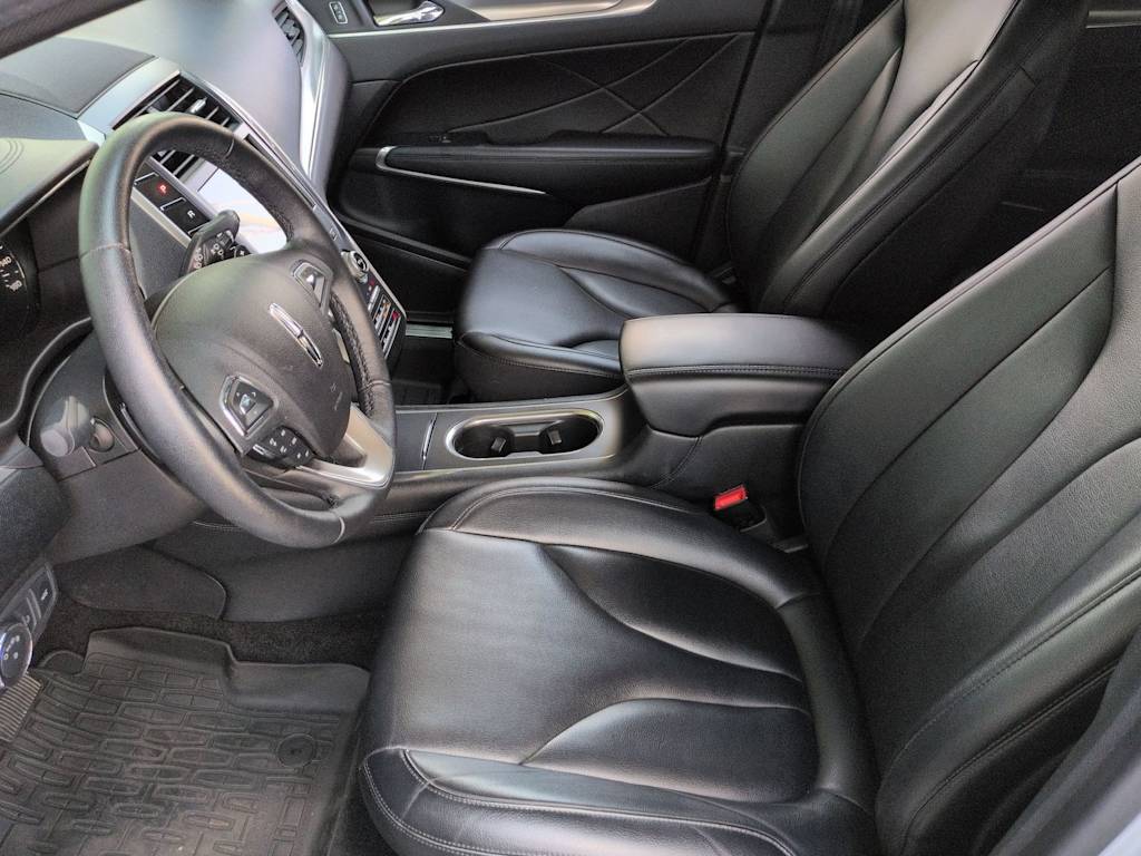 Thumbnail: 2019 Lincoln MKC - 11