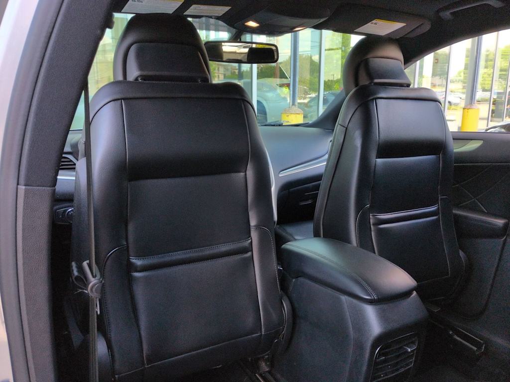 Thumbnail: 2019 Lincoln MKC - 13