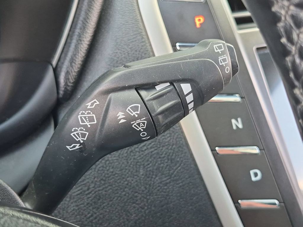 Thumbnail: 2019 Lincoln MKC - 34