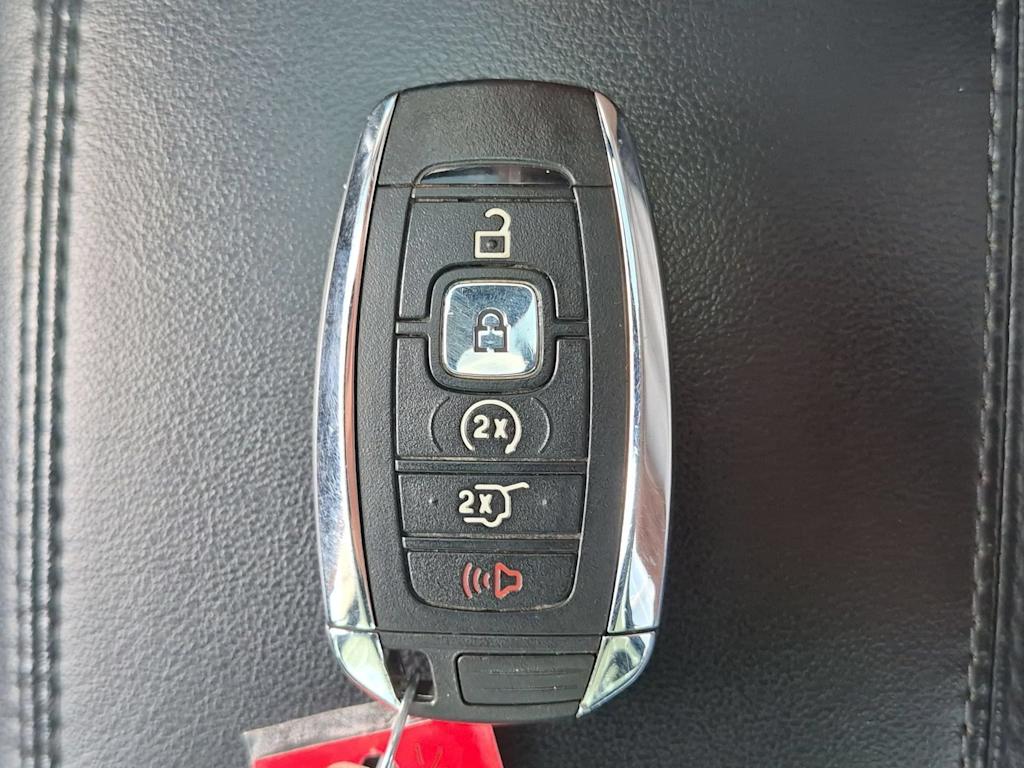 Thumbnail: 2019 Lincoln MKC - 17