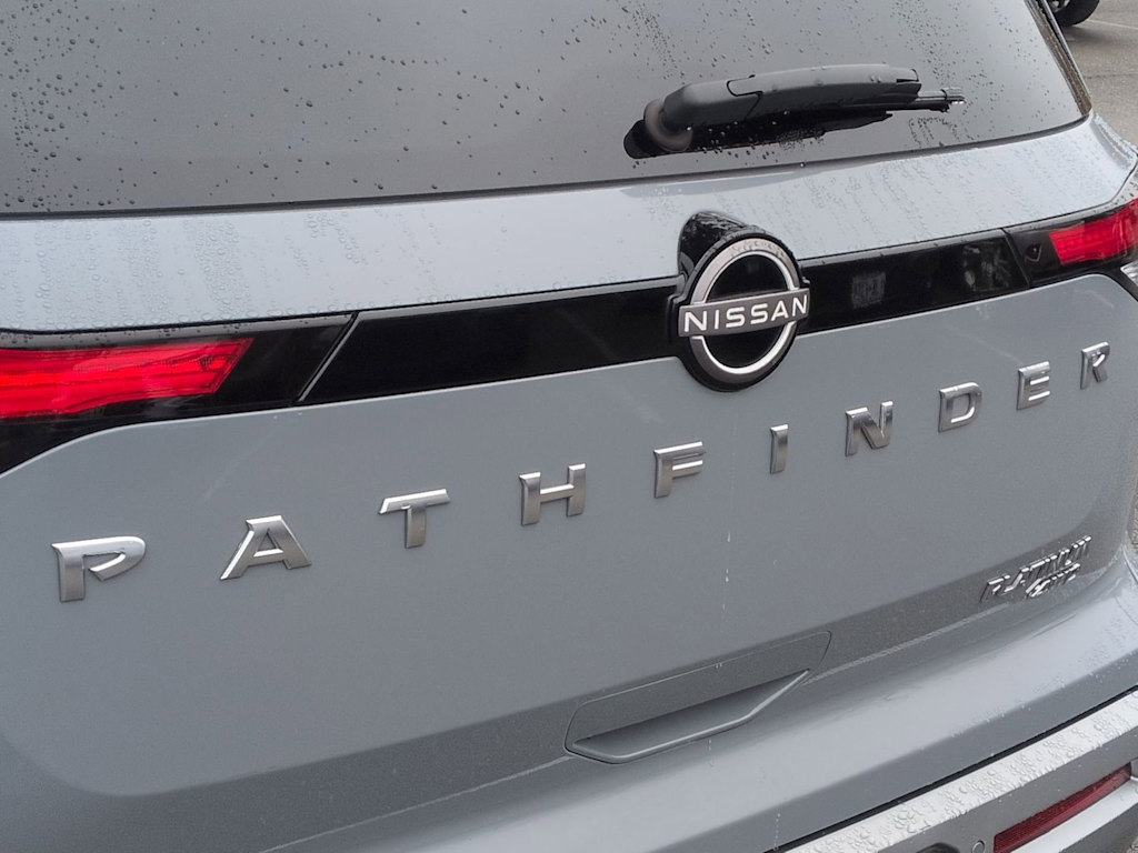 Thumbnail: 2022 Nissan Pathfinder - 25