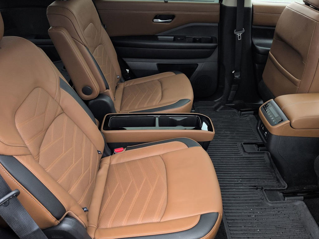 Thumbnail: 2022 Nissan Pathfinder - 29