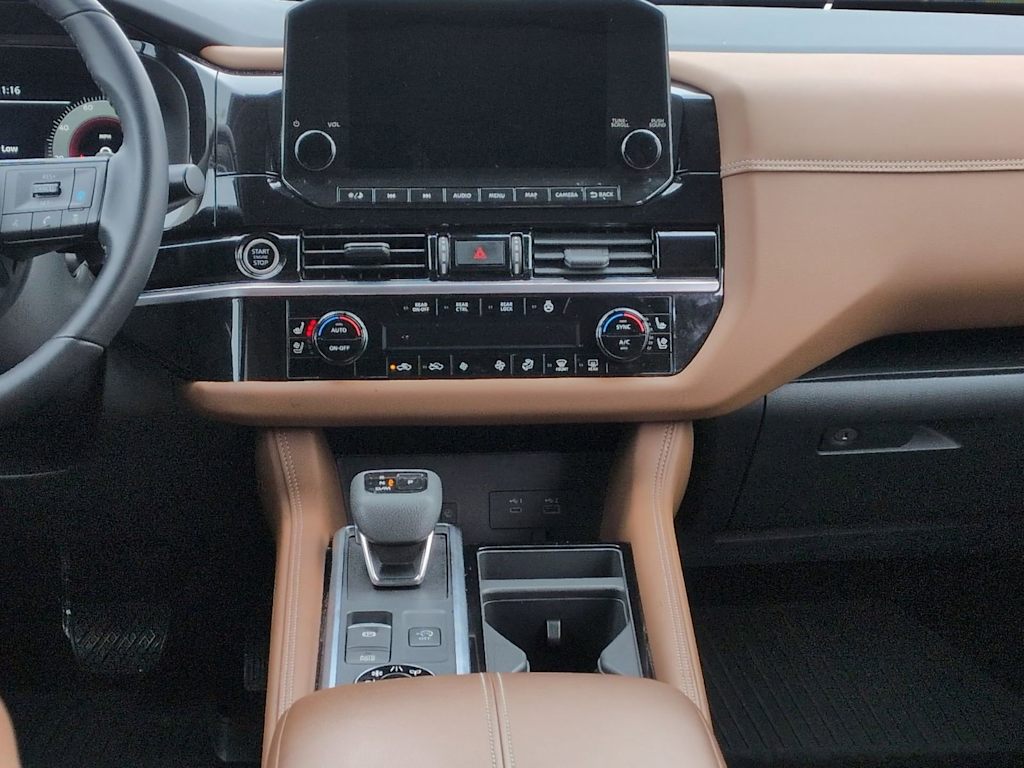 Thumbnail: 2022 Nissan Pathfinder - 13