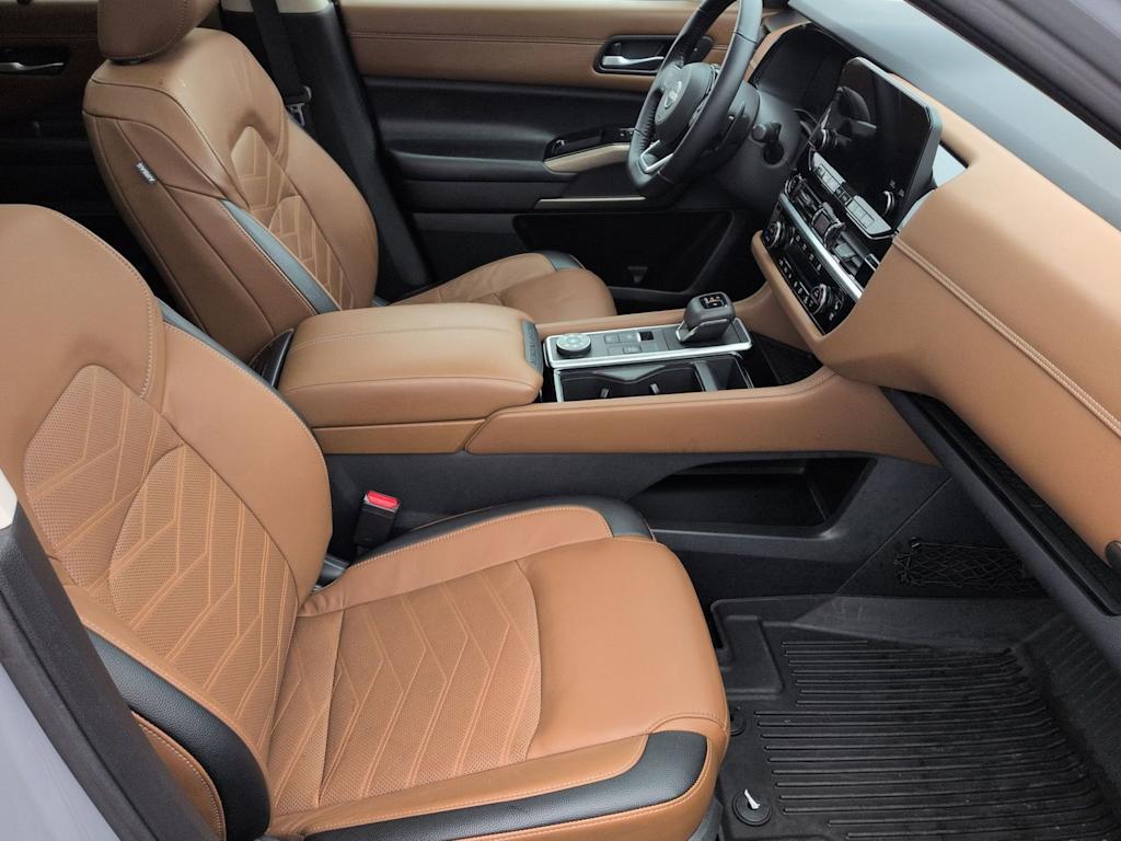 Thumbnail: 2022 Nissan Pathfinder - 31