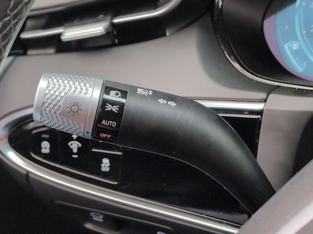 Thumbnail: 2024 Genesis GV70 - 34