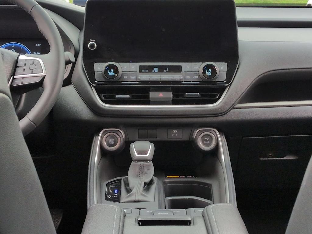 Thumbnail: 2024 Toyota Grand Highlander - 15