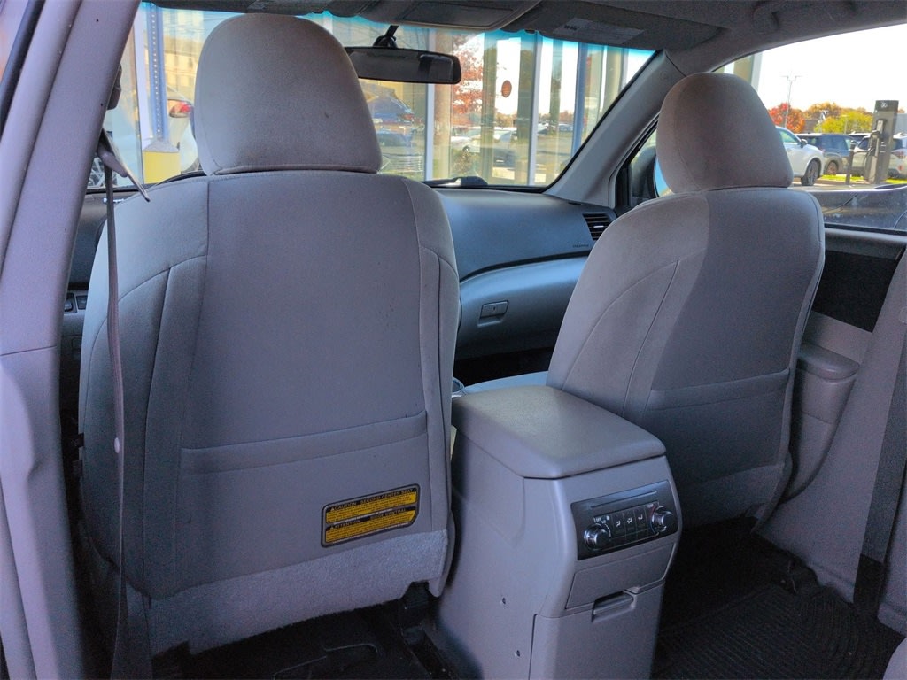 Thumbnail: 2012 Toyota Highlander - 11