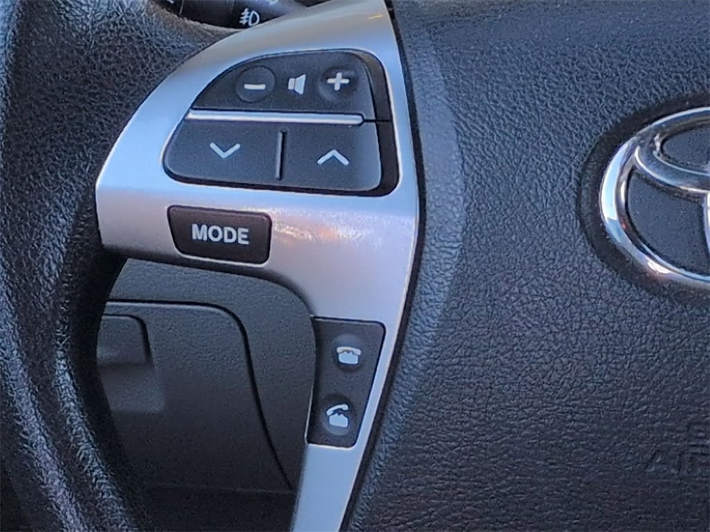 Thumbnail: 2012 Toyota Highlander - 29