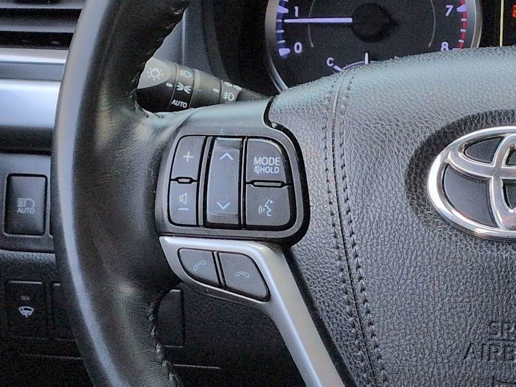 Thumbnail: 2019 Toyota Highlander - 30