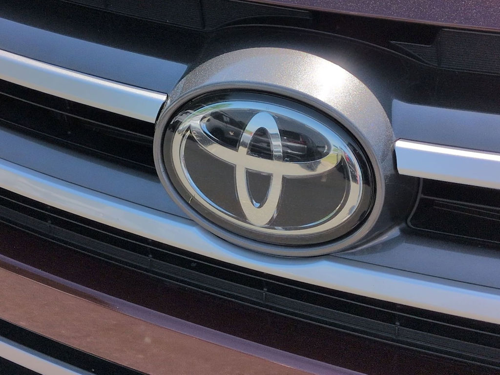 Thumbnail: 2019 Toyota Highlander - 7