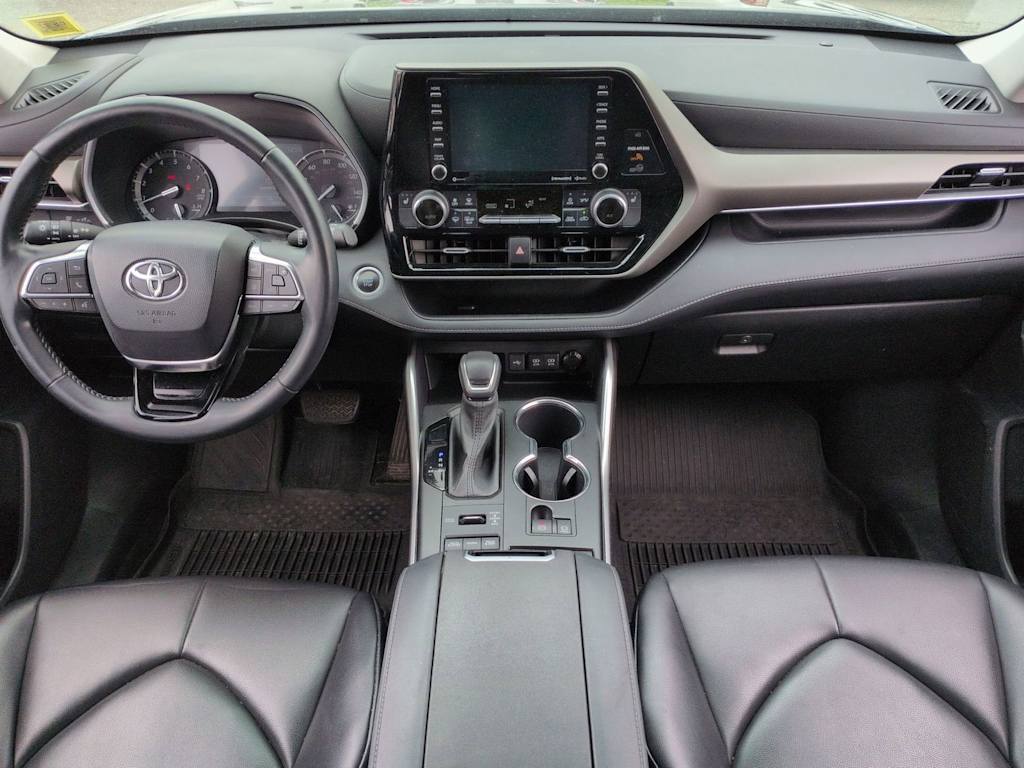 Thumbnail: 2021 Toyota Highlander - 9