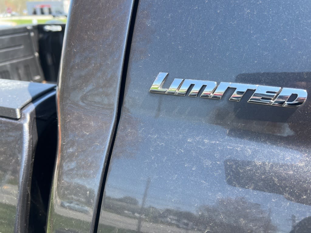 2019 Toyota Tundra Limited 10