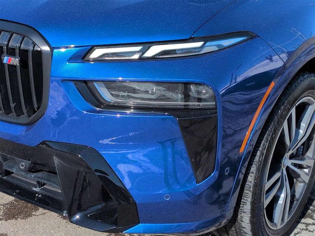 Thumbnail: 2023 BMW X7 - 9