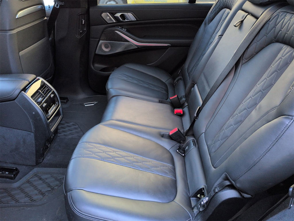 Thumbnail: 2023 BMW X7 - 13