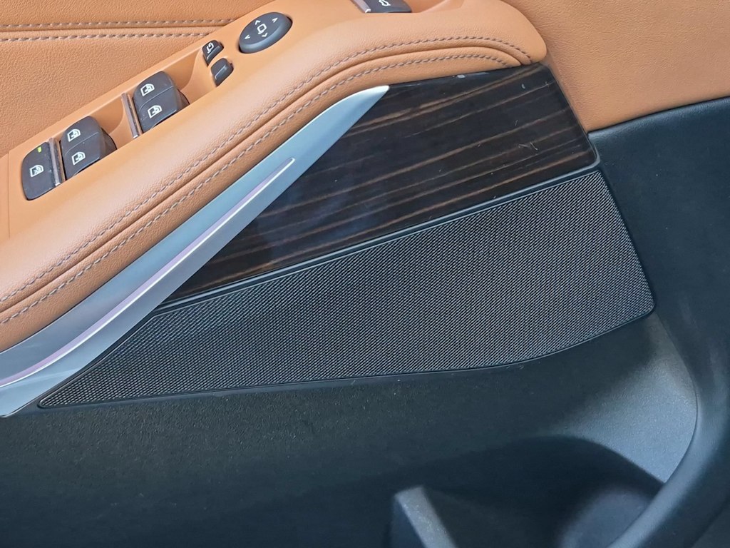 Thumbnail: 2023 BMW X5 - 18