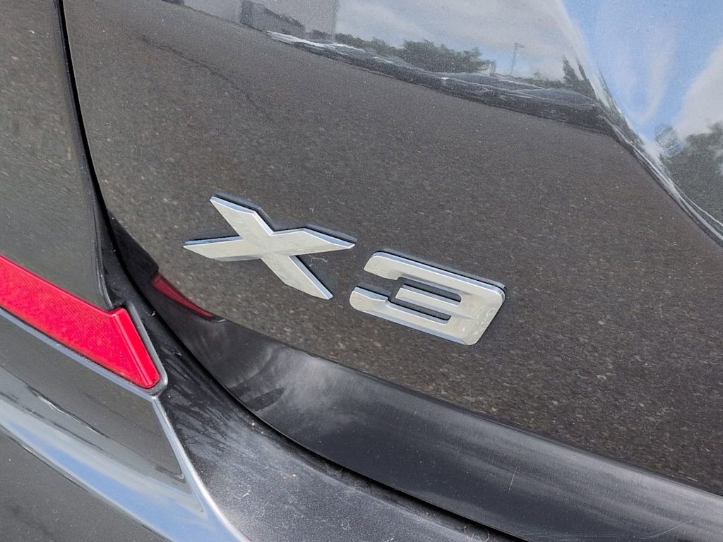 Thumbnail: 2021 BMW X3 - 27