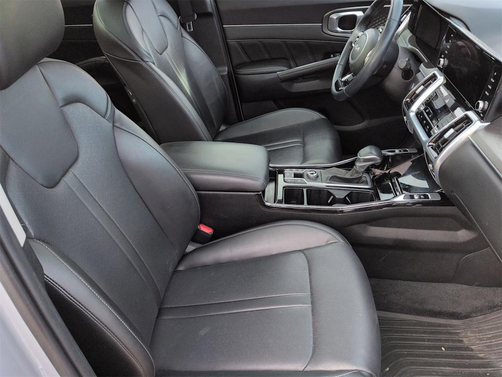 Thumbnail: 2022 Kia Sorento - 32