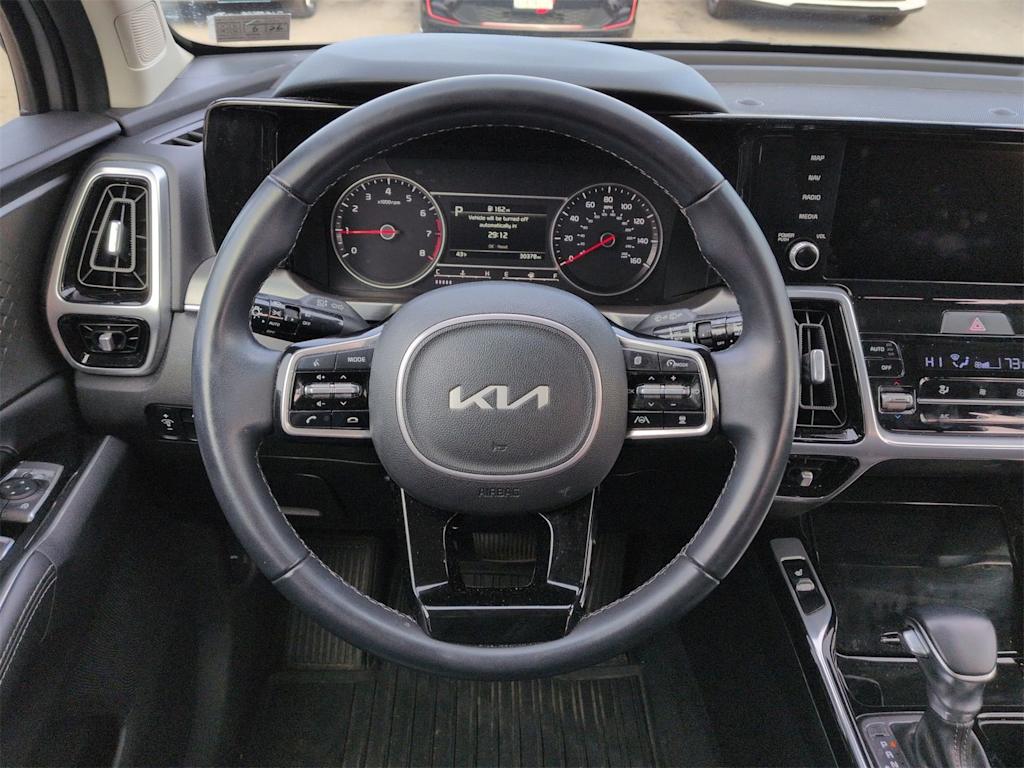 Thumbnail: 2022 Kia Sorento - 14