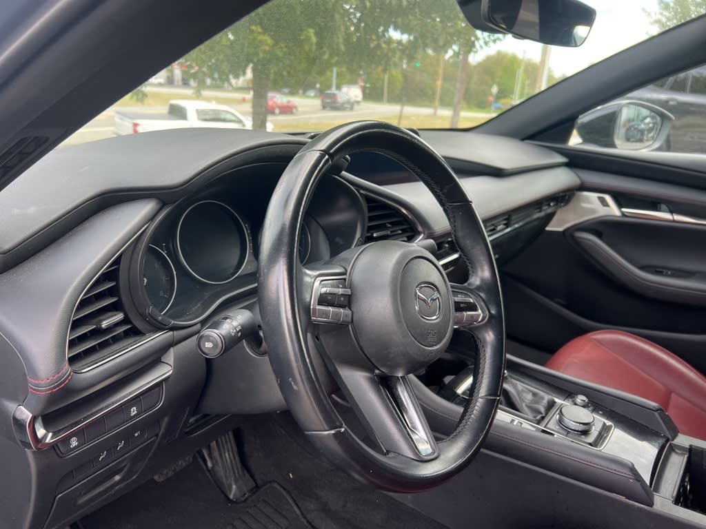 Thumbnail: 2022 Mazda Mazda3 - 2