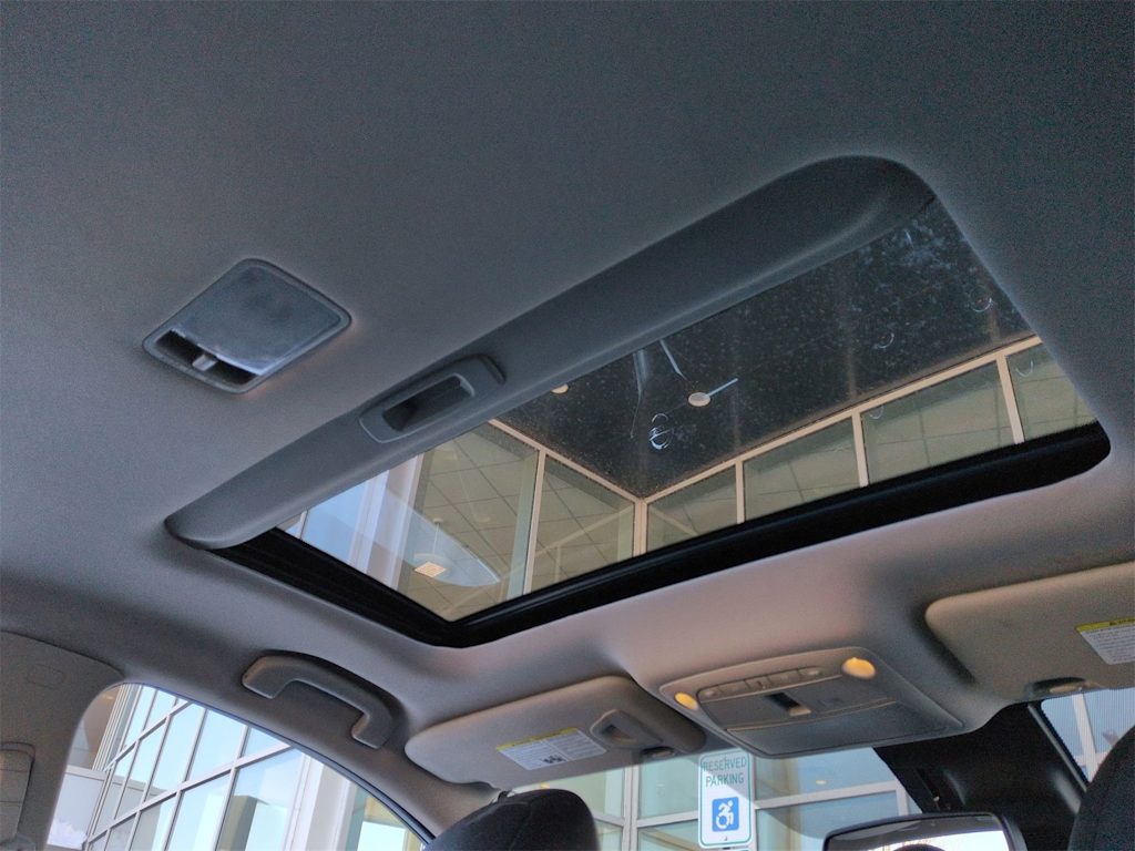 Thumbnail: 2022 Nissan Rogue Sport - 31