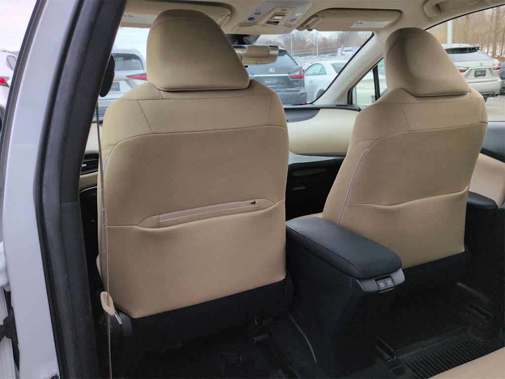 Thumbnail: 2022 Toyota Prius - 11