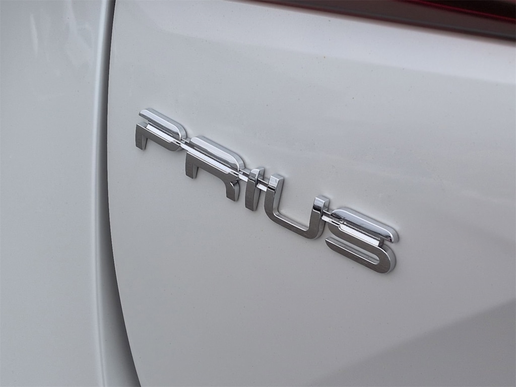 Thumbnail: 2022 Toyota Prius - 25