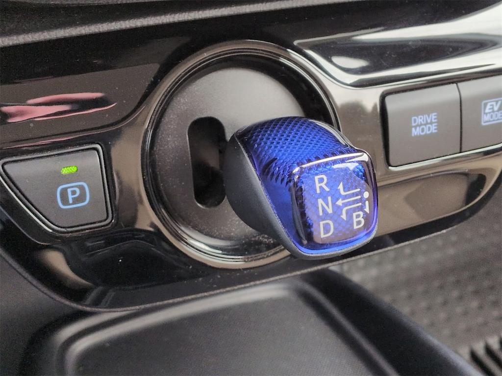 Thumbnail: 2022 Toyota Prius - 34