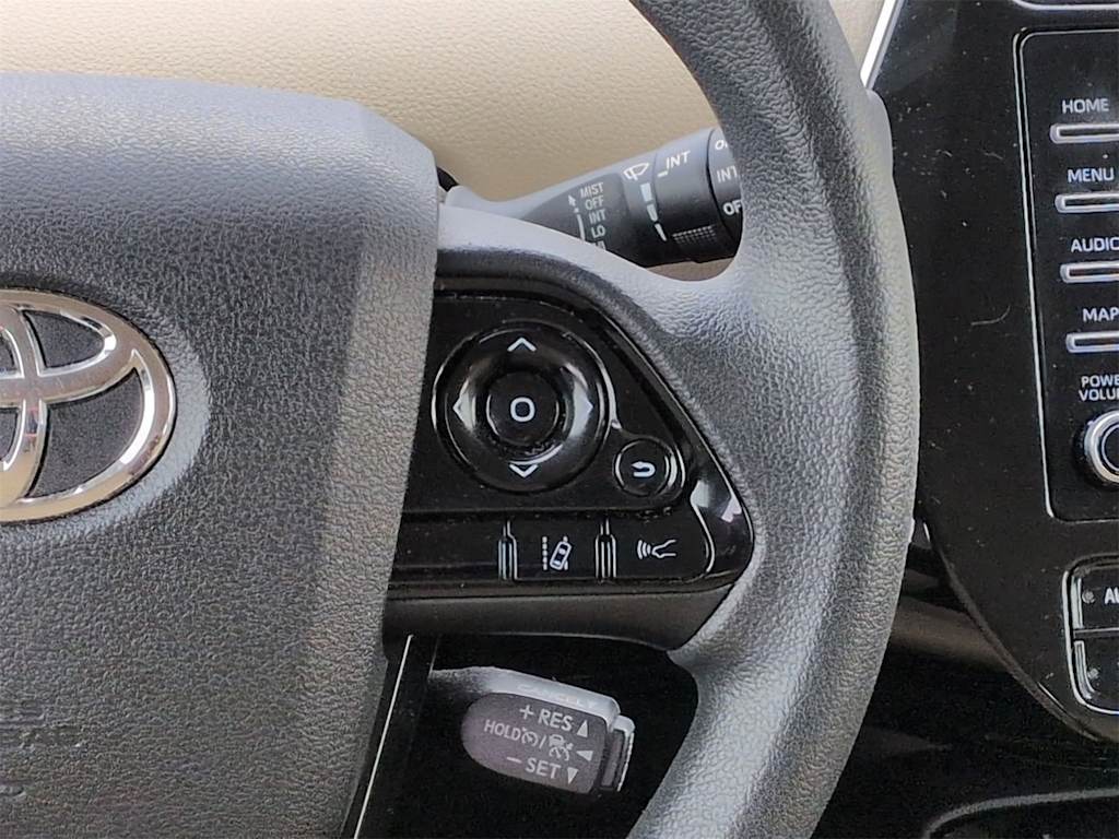 Thumbnail: 2022 Toyota Prius - 29