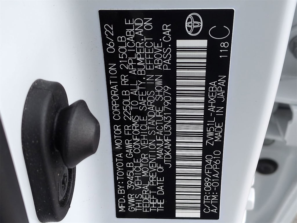 Thumbnail: 2022 Toyota Prius - 18