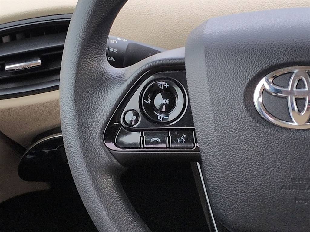 Thumbnail: 2022 Toyota Prius - 28