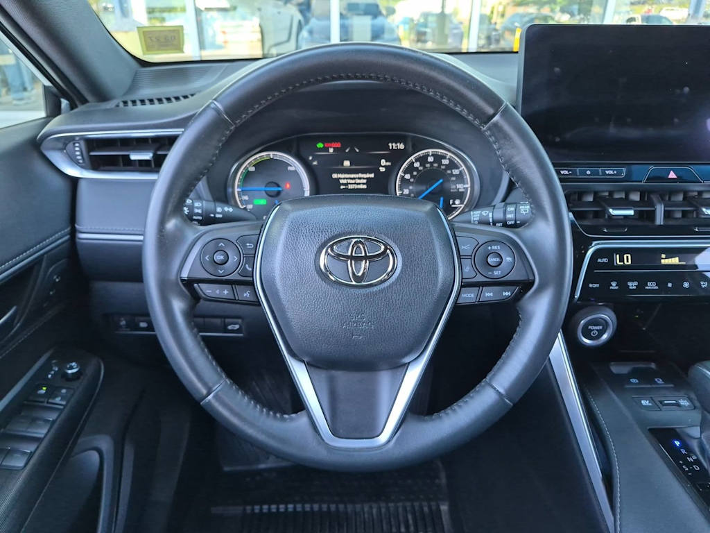 Thumbnail: 2023 Toyota Venza - 14