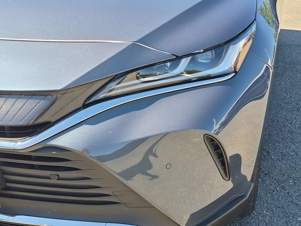 Thumbnail: 2023 Toyota Venza - 26