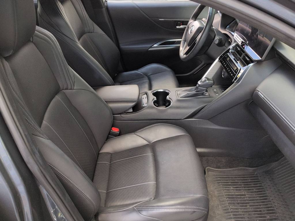 Thumbnail: 2023 Toyota Venza - 30