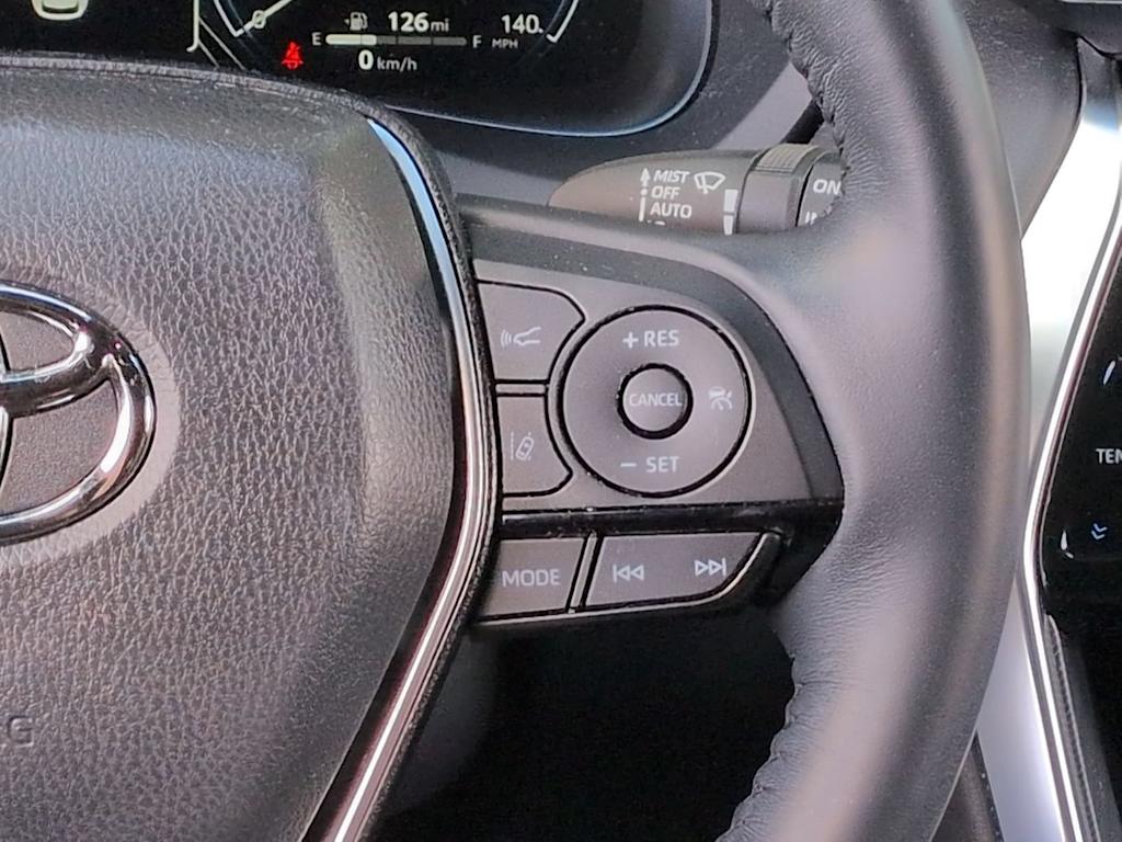 Thumbnail: 2023 Toyota Venza - 32